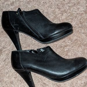 Cynthia Rowley New York Leather ankle stiletto boots